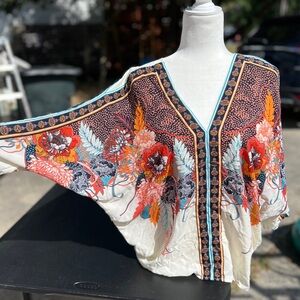 Flowy breezy blouse gorgeous floral design